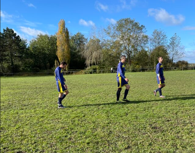 Une défaite amère pour l’équipe des vétérans 1 de l’ES PERRAY FOOTBALL contre Plaisir